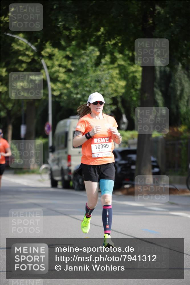 15.06.2025 - REWE Women's Run Jannik Wohlers http://msf.ph/oto/7941312 15.06.2025 08:46:05 Laufen 10399 meine-sportfotos.de