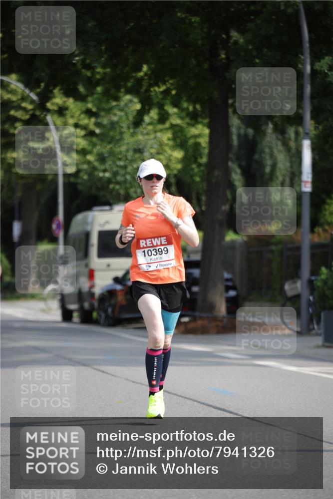 15.06.2025 - REWE Women's Run Jannik Wohlers http://msf.ph/oto/7941326 15.06.2025 08:46:05 Laufen 10399 meine-sportfotos.de