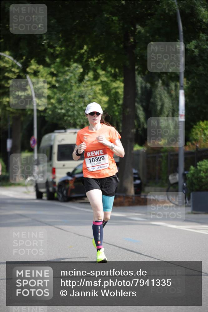 15.06.2025 - REWE Women's Run Jannik Wohlers http://msf.ph/oto/7941335 15.06.2025 08:46:05 Laufen 10399 meine-sportfotos.de