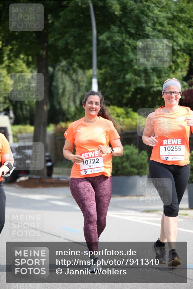 15.06.2025 - REWE Women's Run Jannik Wohlers http://msf.ph/oto/7941340 15.06.2025 09:58:57 Laufen 10722, 10255 meine-sportfotos.de
