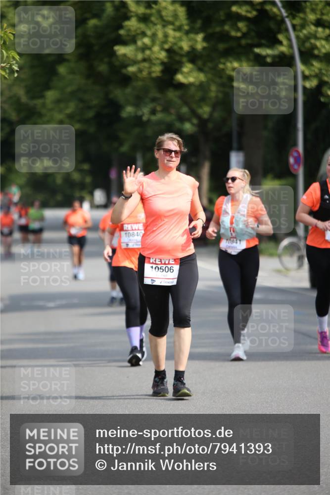 15.06.2025 - REWE Women's Run Jannik Wohlers http://msf.ph/oto/7941393 15.06.2025 09:59:01 Laufen 10840, 10506, 10941 meine-sportfotos.de