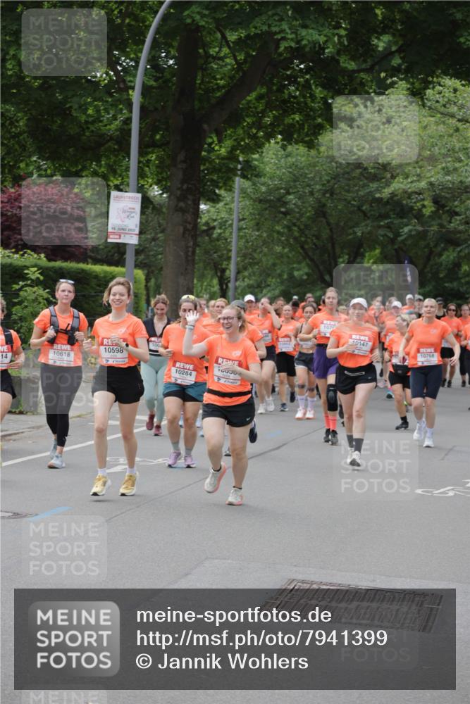 15.06.2025 - REWE Women's Run Jannik Wohlers http://msf.ph/oto/7941399 15.06.2025 08:28:18 Laufen 15, 2025, 10618, 10598, 100, 14, 10284, 4, 1079, 10147, 10768 meine-sportfotos.de