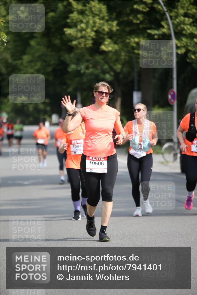15.06.2025 - REWE Women's Run Jannik Wohlers http://msf.ph/oto/7941401 15.06.2025 09:59:01 Laufen 10840, 10506, 10, 10841 meine-sportfotos.de