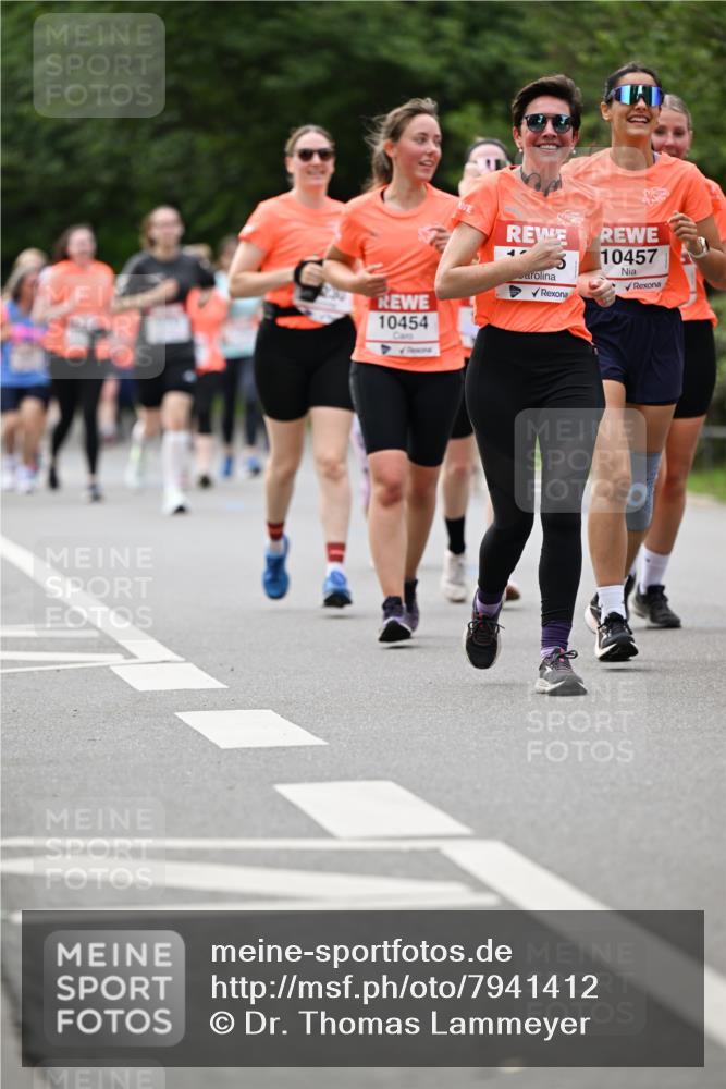 15.06.2025 - REWE Women's Run Dr. Thomas Lammeyer http://msf.ph/oto/7941412 15.06.2025 09:21:18 Laufen 10457, 10454 meine-sportfotos.de