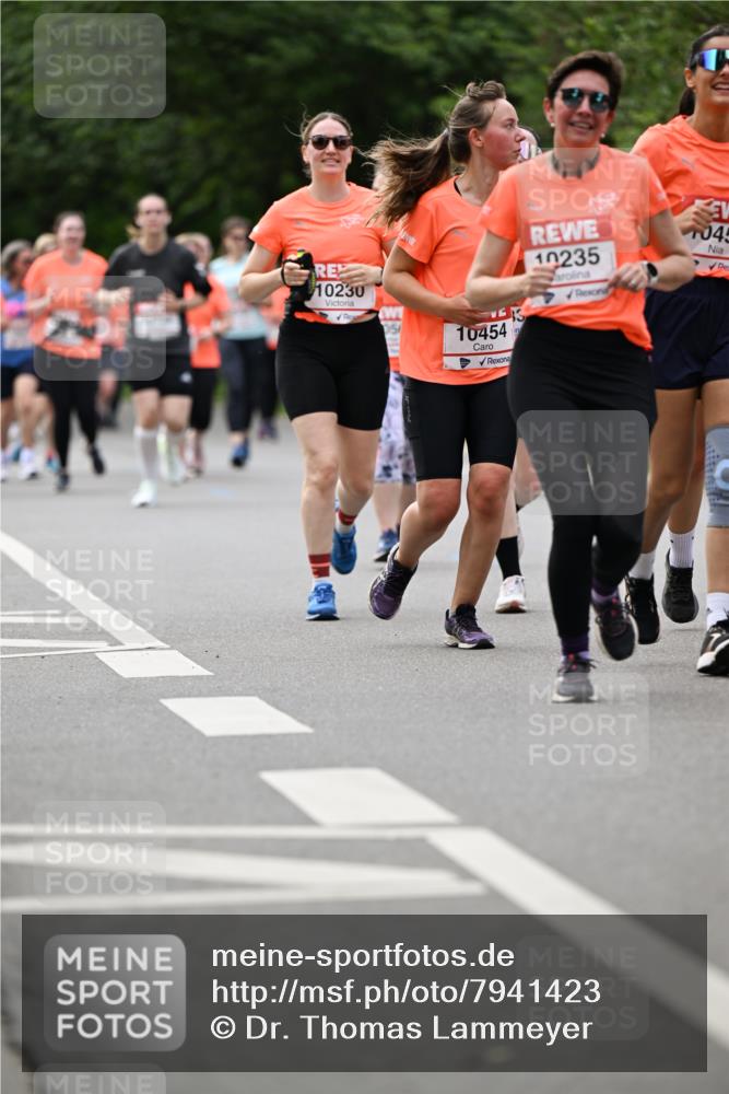 15.06.2025 - REWE Women's Run Dr. Thomas Lammeyer http://msf.ph/oto/7941423 15.06.2025 09:21:18 Laufen 10230, 10454, 10235, 04 meine-sportfotos.de