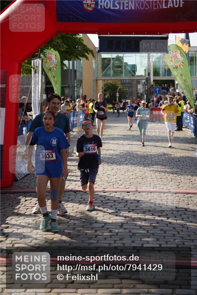 13.06.2025 - Holstenköstenlauf Felixshl http://msf.ph/oto/7941429 13.06.2025 18:07:26 Laufen 2345, 2948, 2993, 3033, 3615, 3616, 3754 meine-sportfotos.de