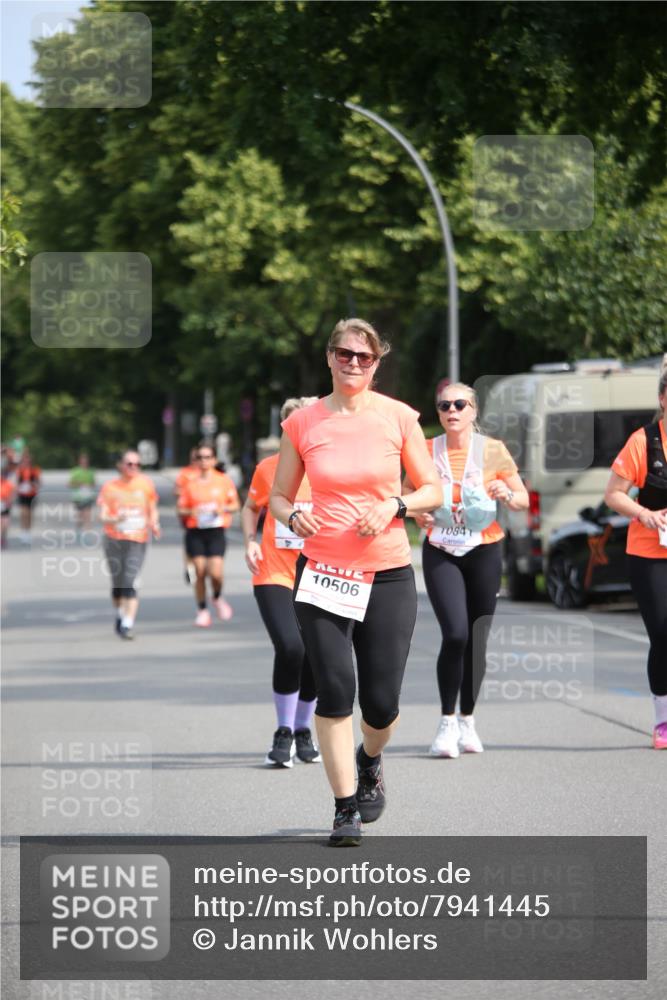 15.06.2025 - REWE Women's Run Jannik Wohlers http://msf.ph/oto/7941445 15.06.2025 09:59:03 Laufen 10506 meine-sportfotos.de