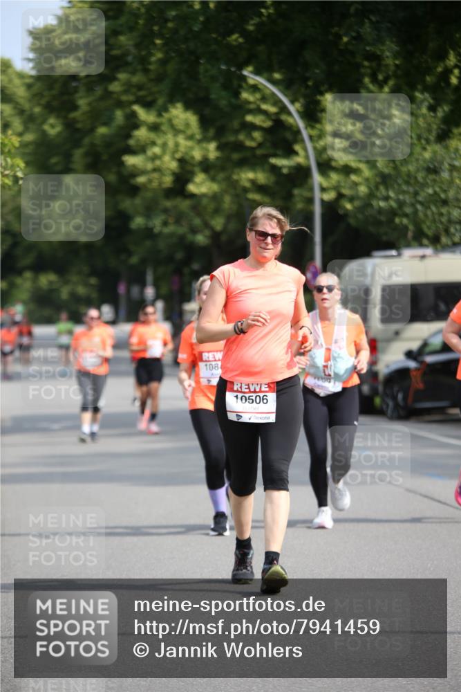 15.06.2025 - REWE Women's Run Jannik Wohlers http://msf.ph/oto/7941459 15.06.2025 09:59:03 Laufen 108, 10506 meine-sportfotos.de