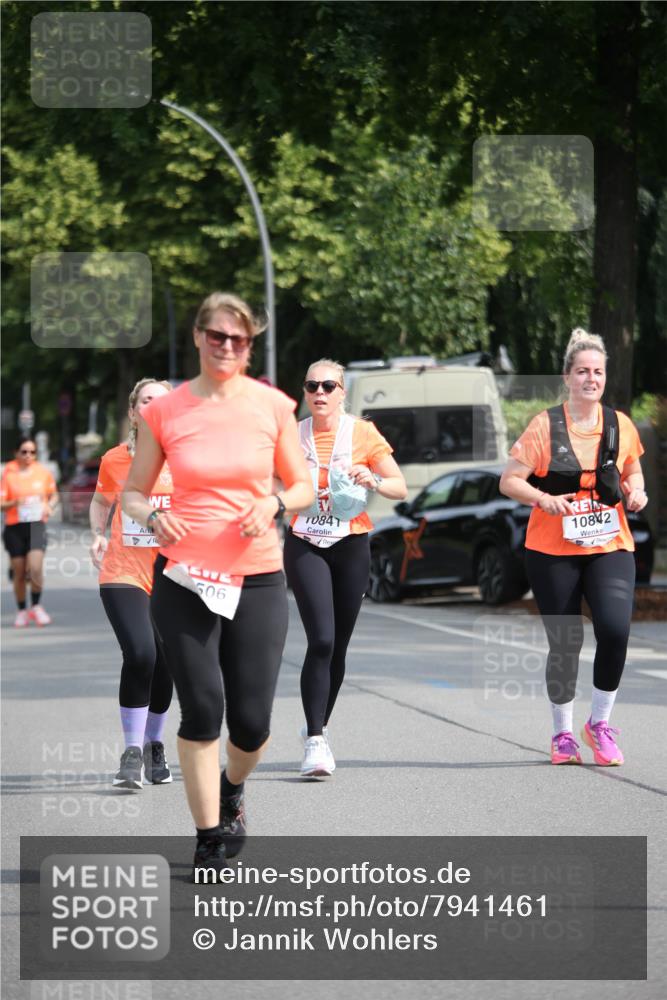 15.06.2025 - REWE Women's Run Jannik Wohlers http://msf.ph/oto/7941461 15.06.2025 09:59:04 Laufen 506, 10841, 10842 meine-sportfotos.de