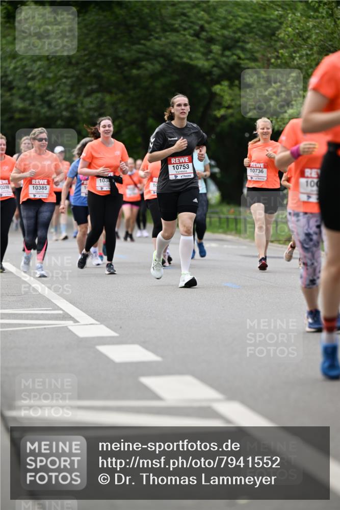 15.06.2025 - REWE Women's Run Dr. Thomas Lammeyer http://msf.ph/oto/7941552 15.06.2025 09:21:21 Laufen 0288, 10385, 103, 10, 10753, 10736, 100 meine-sportfotos.de