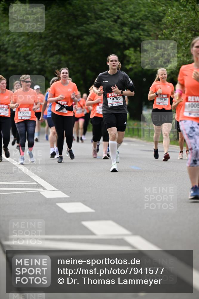 15.06.2025 - REWE Women's Run Dr. Thomas Lammeyer http://msf.ph/oto/7941577 15.06.2025 09:21:22 Laufen 0288, 10385, 10753, 10736 meine-sportfotos.de