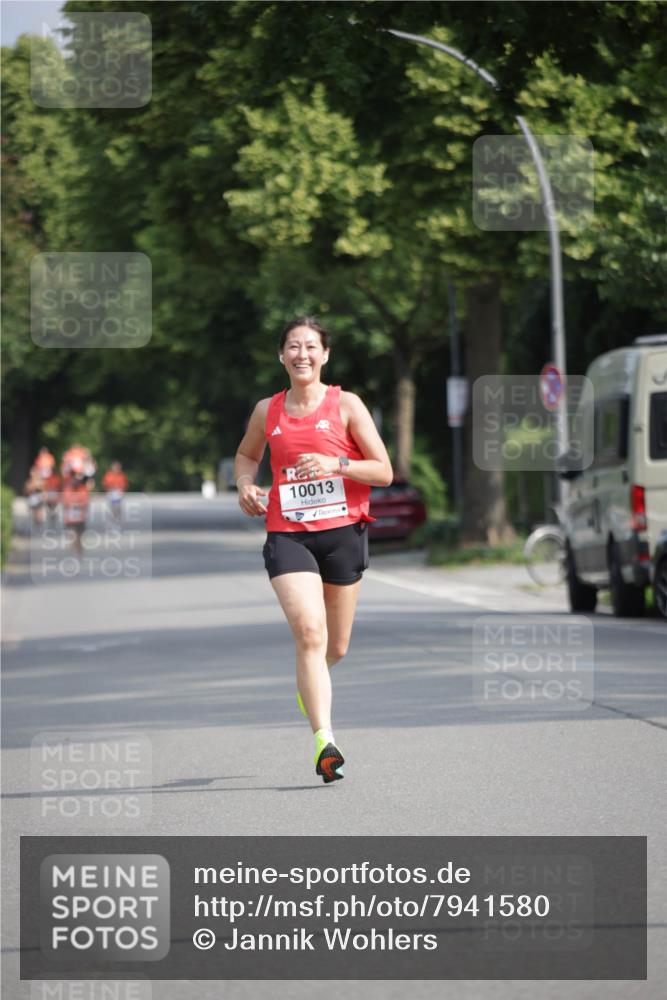 15.06.2025 - REWE Women's Run Jannik Wohlers http://msf.ph/oto/7941580 15.06.2025 08:46:13 Laufen 10013 meine-sportfotos.de
