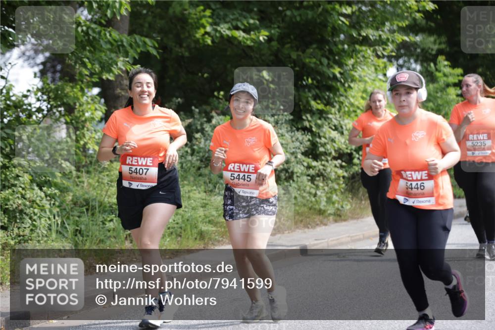 15.06.2025 - REWE Women's Run Jannik Wohlers http://msf.ph/oto/7941599 15.06.2025 10:15:30 Laufen 5407, 5445, 5446, 5235 meine-sportfotos.de
