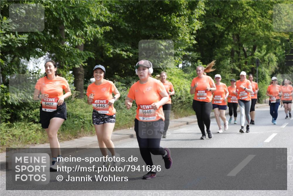 15.06.2025 - REWE Women's Run Jannik Wohlers http://msf.ph/oto/7941626 15.06.2025 10:15:31 Laufen 5407, 5445, 5446, 5235, 5119, 5291, 6949 meine-sportfotos.de