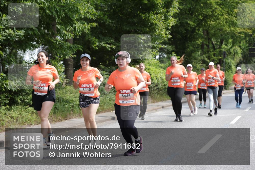 15.06.2025 - REWE Women's Run Jannik Wohlers http://msf.ph/oto/7941632 15.06.2025 10:15:31 Laufen 5407, 5445, 5446, 5235, 5119, 5291 meine-sportfotos.de