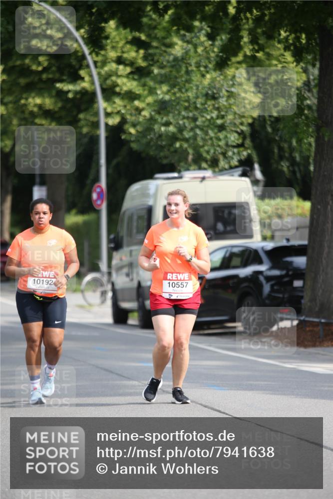 15.06.2025 - REWE Women's Run Jannik Wohlers http://msf.ph/oto/7941638 15.06.2025 09:59:19 Laufen 101924, 10557 meine-sportfotos.de