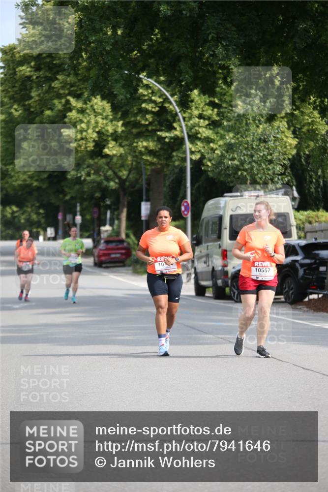15.06.2025 - REWE Women's Run Jannik Wohlers http://msf.ph/oto/7941646 15.06.2025 09:59:20 Laufen 10557 meine-sportfotos.de