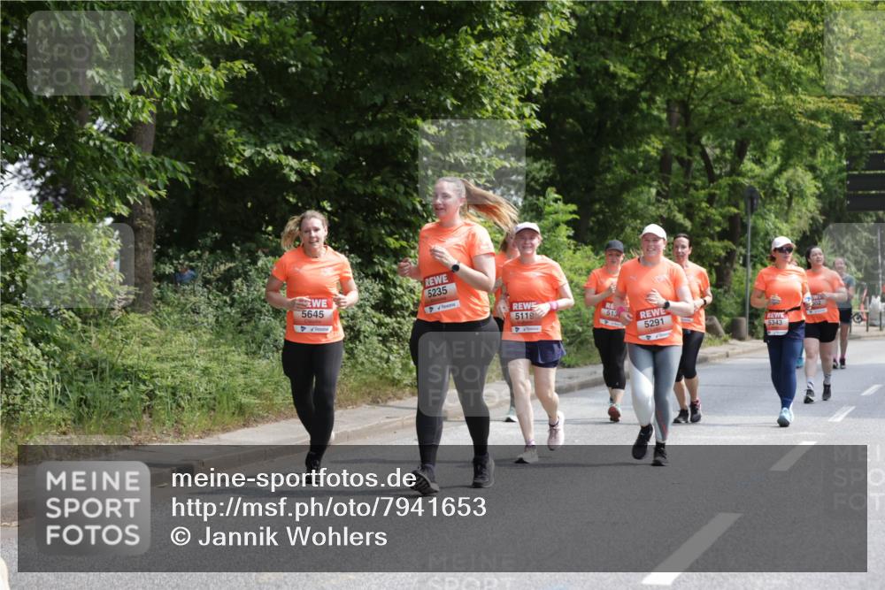 15.06.2025 - REWE Women's Run Jannik Wohlers http://msf.ph/oto/7941653 15.06.2025 10:15:32 Laufen 5645, 5235, 5119, 513, 5291, 5343, 302 meine-sportfotos.de