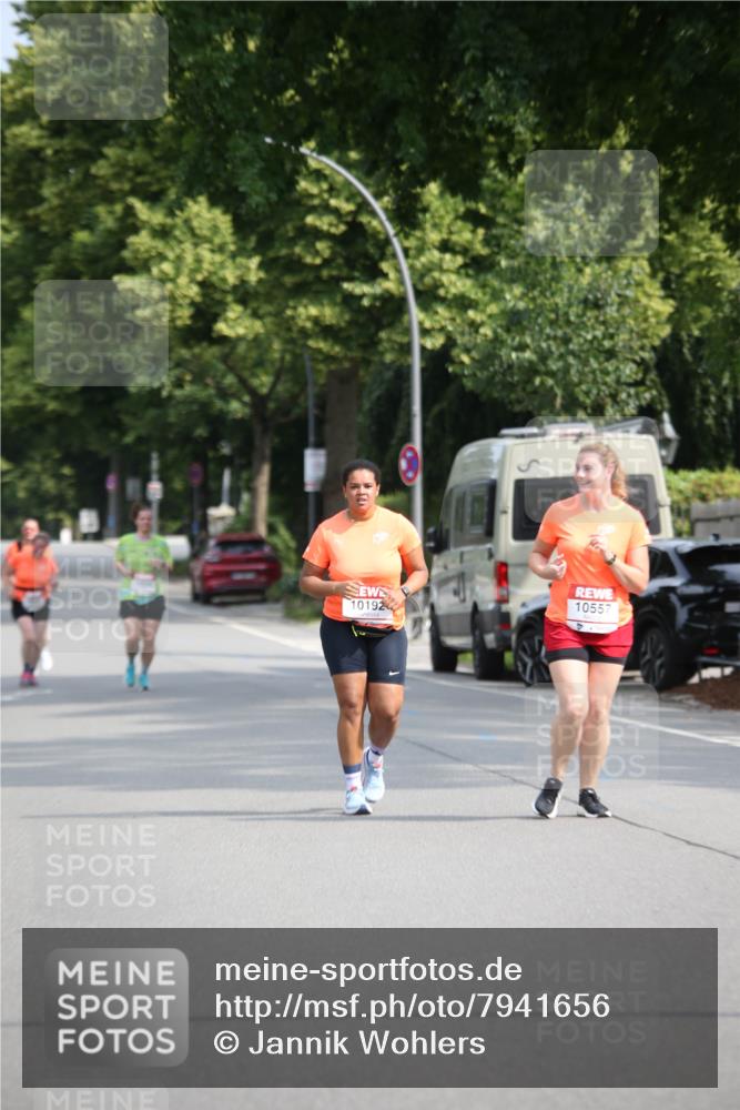 15.06.2025 - REWE Women's Run Jannik Wohlers http://msf.ph/oto/7941656 15.06.2025 09:59:20 Laufen 10192, 10557 meine-sportfotos.de