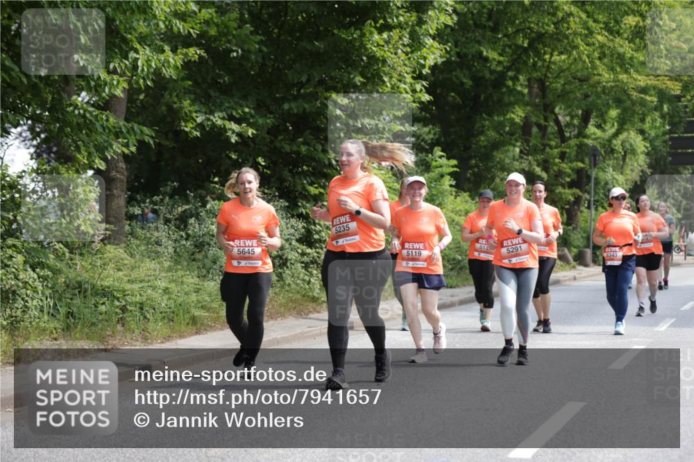 15.06.2025 - REWE Women's Run Jannik Wohlers http://msf.ph/oto/7941657 15.06.2025 10:15:32 Laufen 5645, 5235, 5119, 513, 5291, 5343 meine-sportfotos.de