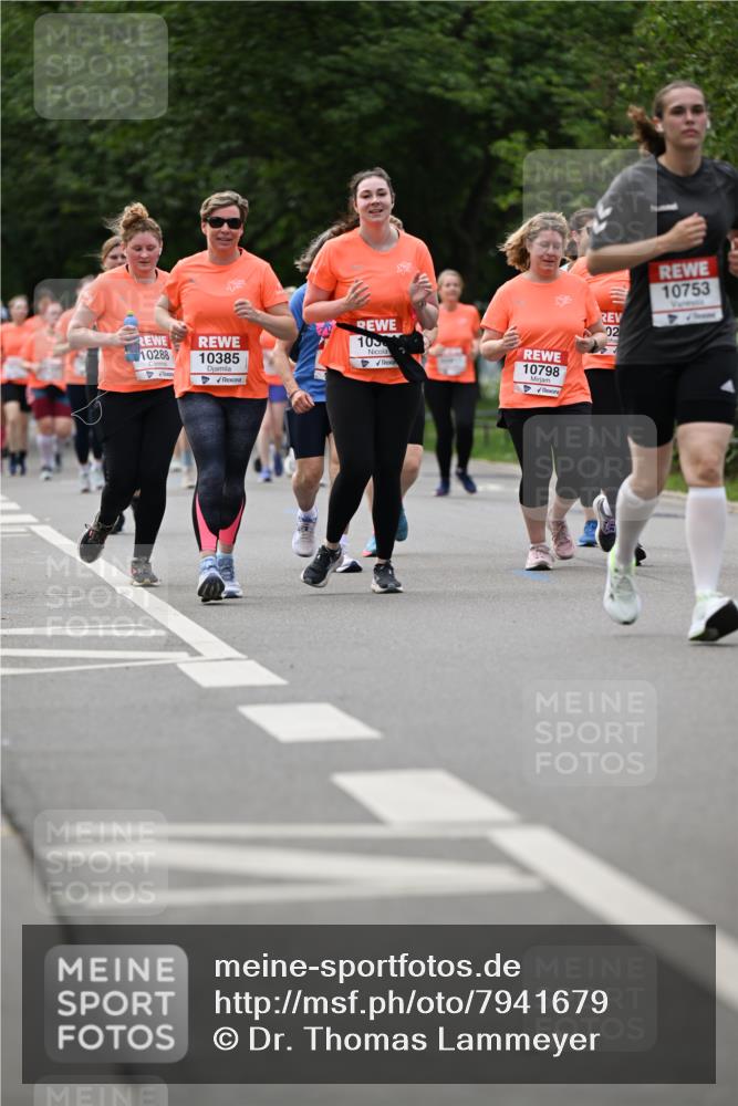 15.06.2025 - REWE Women's Run Dr. Thomas Lammeyer http://msf.ph/oto/7941679 15.06.2025 09:21:23 Laufen 10288, 10385, 105, 02, 10798, 10753 meine-sportfotos.de