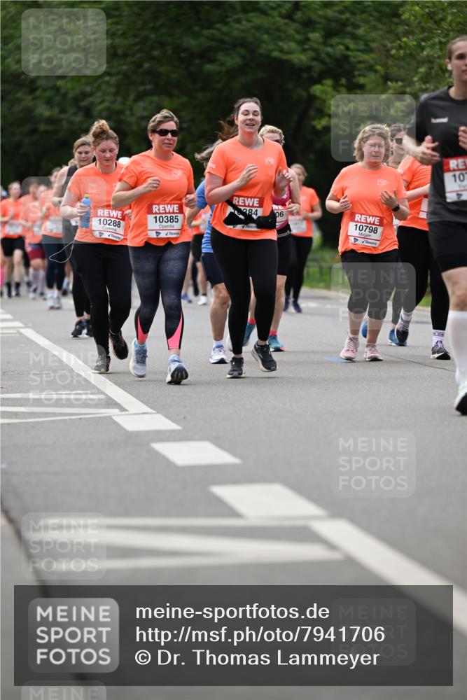 15.06.2025 - REWE Women's Run Dr. Thomas Lammeyer http://msf.ph/oto/7941706 15.06.2025 09:21:24 Laufen 10385, 384, 10288, 06, 10798, 10 meine-sportfotos.de