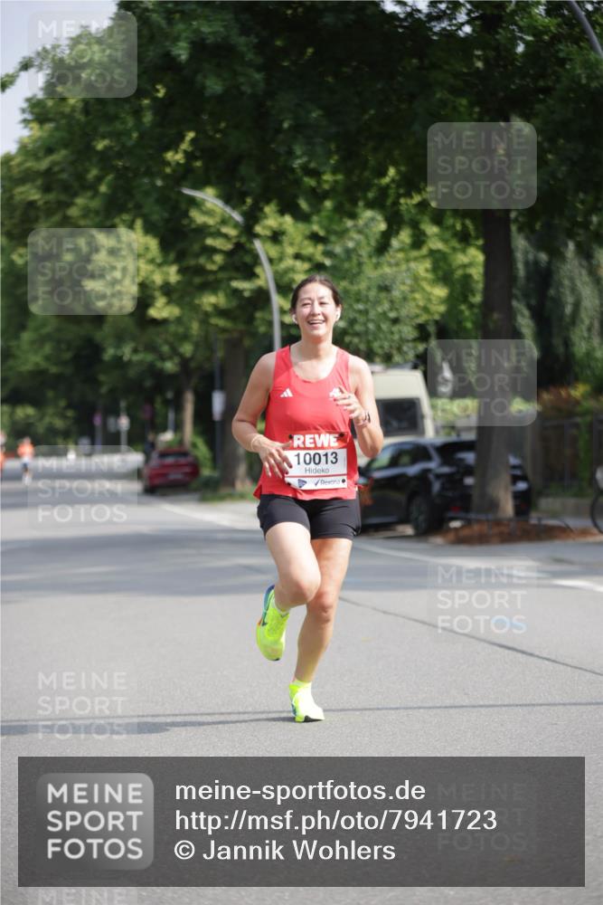 15.06.2025 - REWE Women's Run Jannik Wohlers http://msf.ph/oto/7941723 15.06.2025 08:46:15 Laufen 10013 meine-sportfotos.de