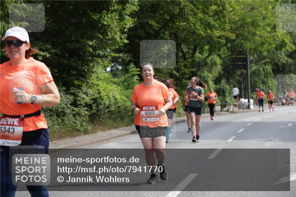 15.06.2025 - REWE Women's Run Jannik Wohlers http://msf.ph/oto/7941770 15.06.2025 10:15:39 Laufen 5343, 5002 meine-sportfotos.de