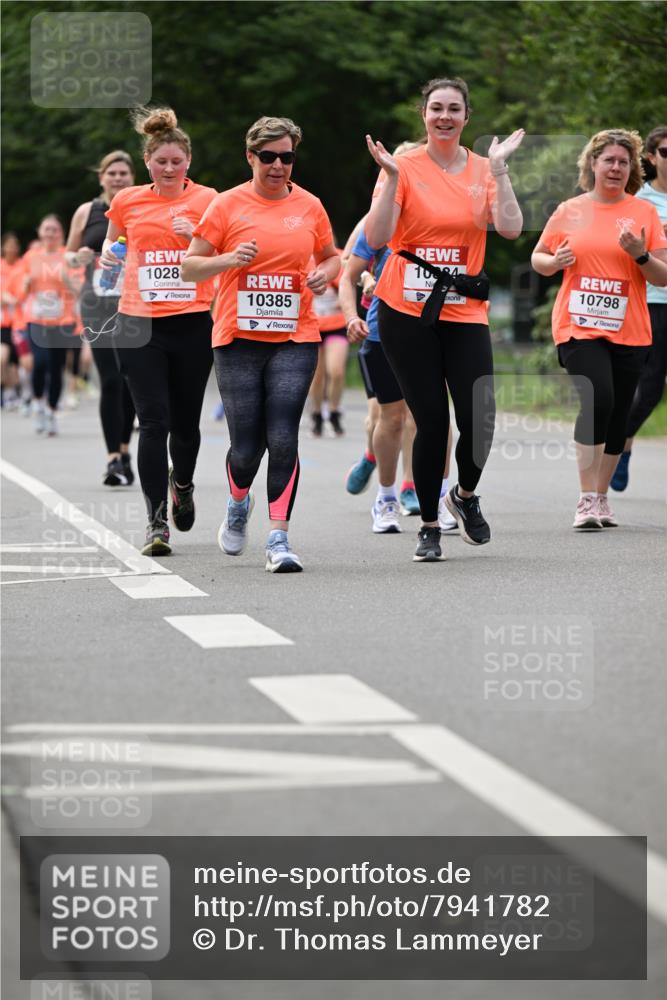15.06.2025 - REWE Women's Run Dr. Thomas Lammeyer http://msf.ph/oto/7941782 15.06.2025 09:21:25 Laufen 1028, 10385, 10084, 10798 meine-sportfotos.de