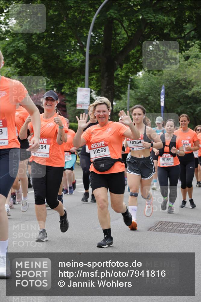 15.06.2025 - REWE Women's Run Jannik Wohlers http://msf.ph/oto/7941816 15.06.2025 08:28:25 Laufen 294, 10568, 178, 10354, 277, 10168 meine-sportfotos.de