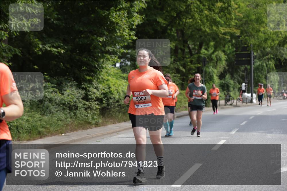 15.06.2025 - REWE Women's Run Jannik Wohlers http://msf.ph/oto/7941823 15.06.2025 10:15:40 Laufen 5002 meine-sportfotos.de