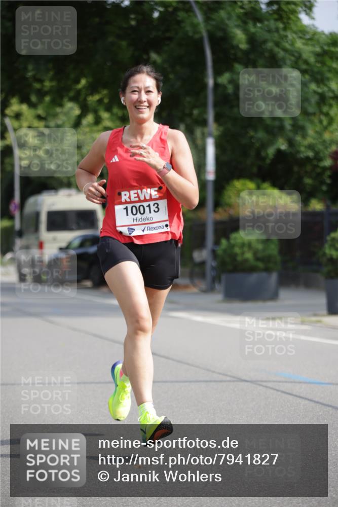 15.06.2025 - REWE Women's Run Jannik Wohlers http://msf.ph/oto/7941827 15.06.2025 08:46:16 Laufen 10013 meine-sportfotos.de