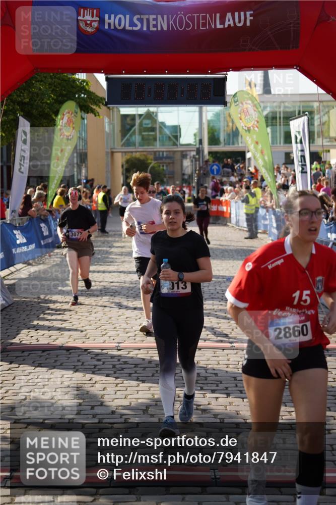 13.06.2025 - Holstenköstenlauf Felixshl http://msf.ph/oto/7941847 13.06.2025 18:07:44 Laufen 2860, 2913, 2957, 3077, 3624, 3678, 3802, 3865, 3898 meine-sportfotos.de