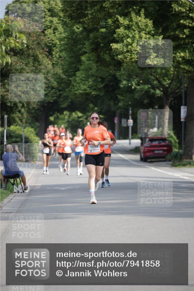 15.06.2025 - REWE Women's Run Jannik Wohlers http://msf.ph/oto/7941858 15.06.2025 08:46:30 Laufen 10048 meine-sportfotos.de