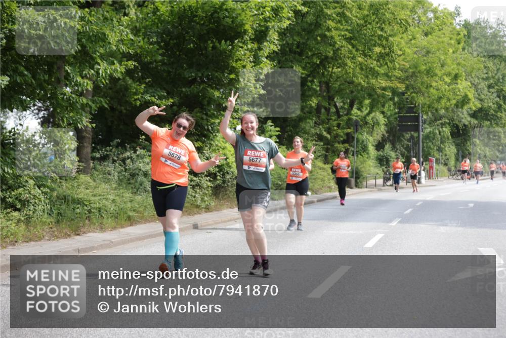 15.06.2025 - REWE Women's Run Jannik Wohlers http://msf.ph/oto/7941870 15.06.2025 10:15:43 Laufen 5678, 5677, 5366 meine-sportfotos.de