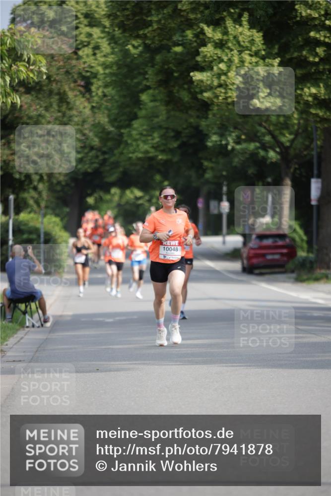15.06.2025 - REWE Women's Run Jannik Wohlers http://msf.ph/oto/7941878 15.06.2025 08:46:30 Laufen 10048 meine-sportfotos.de