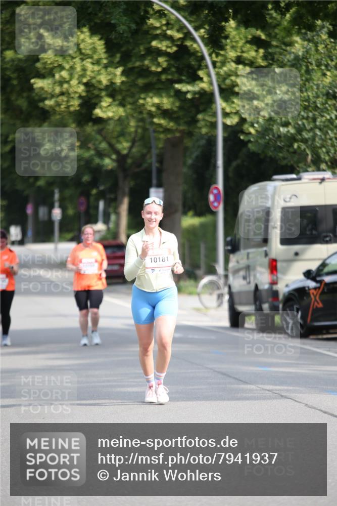 15.06.2025 - REWE Women's Run Jannik Wohlers http://msf.ph/oto/7941937 15.06.2025 09:59:44 Laufen 10181 meine-sportfotos.de