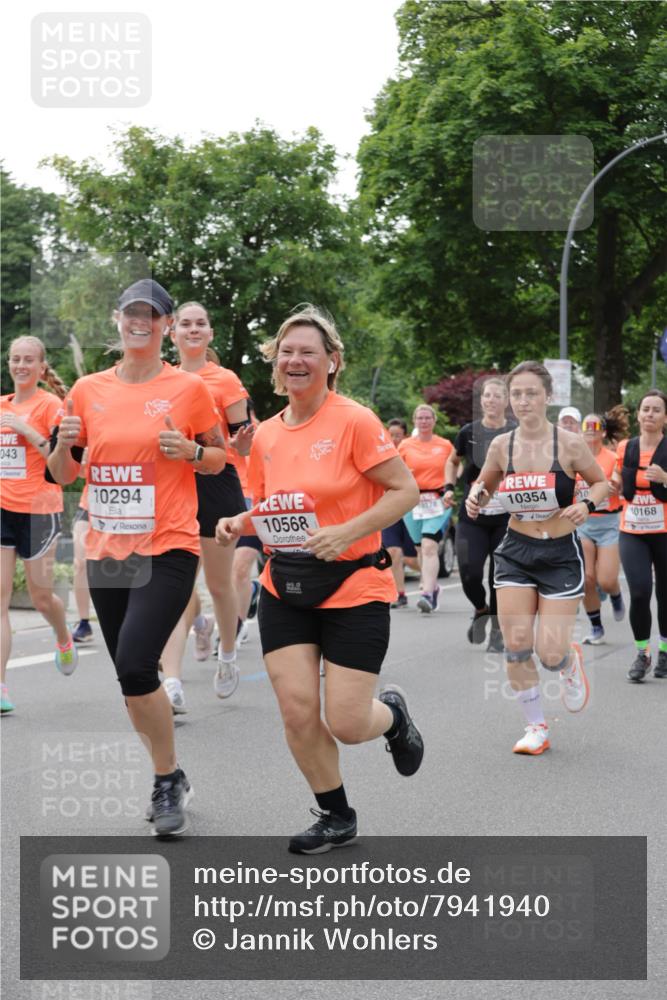 15.06.2025 - REWE Women's Run Jannik Wohlers http://msf.ph/oto/7941940 15.06.2025 08:28:27 Laufen 043, 10294, 10568, 10354, 10, 10168 meine-sportfotos.de
