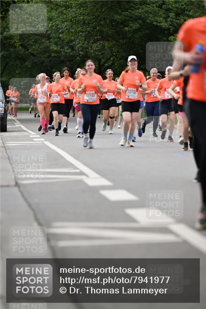 15.06.2025 - REWE Women's Run Dr. Thomas Lammeyer http://msf.ph/oto/7941977 15.06.2025 09:21:29 Laufen 10742, 10740 meine-sportfotos.de