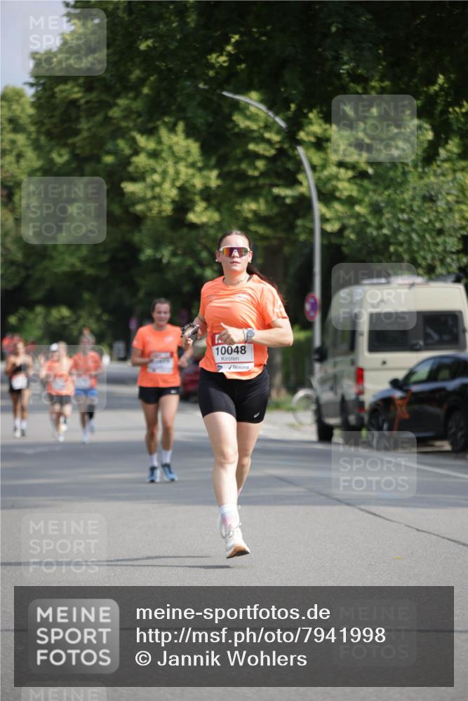 15.06.2025 - REWE Women's Run Jannik Wohlers http://msf.ph/oto/7941998 15.06.2025 08:46:34 Laufen 10048 meine-sportfotos.de
