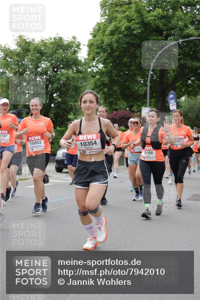 15.06.2025 - REWE Women's Run Jannik Wohlers http://msf.ph/oto/7942010 15.06.2025 08:28:27 Laufen 0187, 10862, 10354, 10277, 10168 meine-sportfotos.de