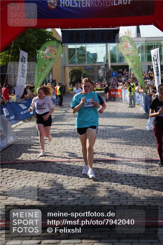 13.06.2025 - Holstenköstenlauf Felixshl http://msf.ph/oto/7942040 13.06.2025 18:07:50 Laufen 2647, 2957, 3077, 3106, 3283, 3624, 3802, 3865, 3898 meine-sportfotos.de