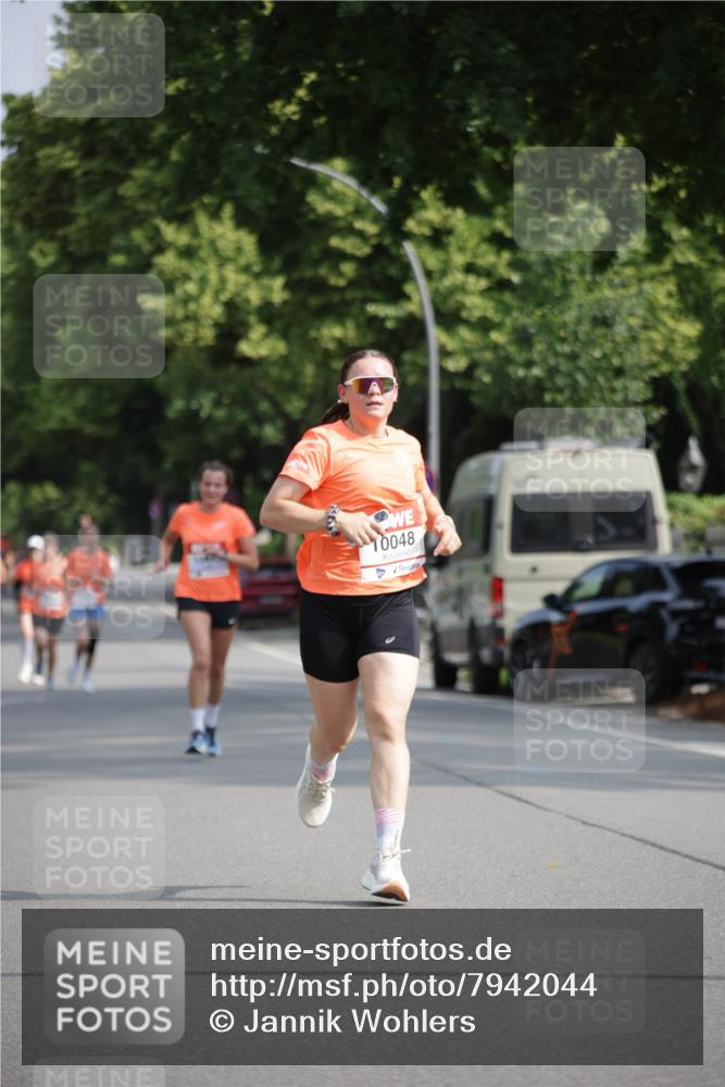 15.06.2025 - REWE Women's Run Jannik Wohlers http://msf.ph/oto/7942044 15.06.2025 08:46:35 Laufen 10048 meine-sportfotos.de