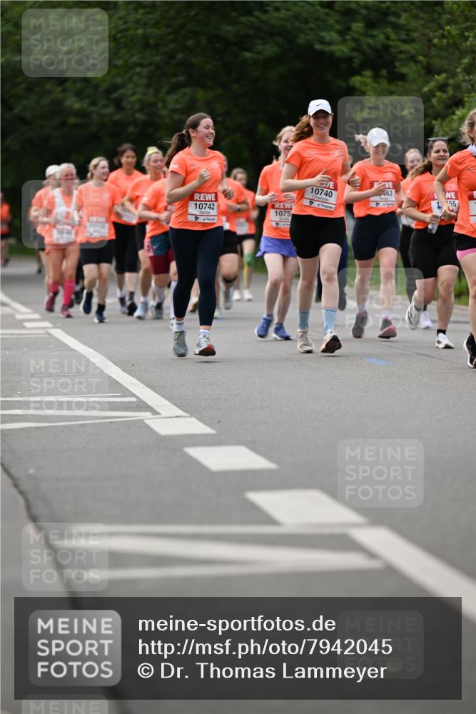15.06.2025 - REWE Women's Run Dr. Thomas Lammeyer http://msf.ph/oto/7942045 15.06.2025 09:21:30 Laufen 10742, 10740 meine-sportfotos.de