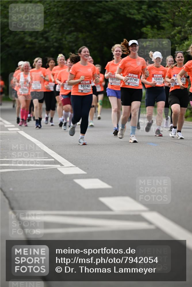 15.06.2025 - REWE Women's Run Dr. Thomas Lammeyer http://msf.ph/oto/7942054 15.06.2025 09:21:30 Laufen 10742, 10759, 55, 10463, 40740 meine-sportfotos.de