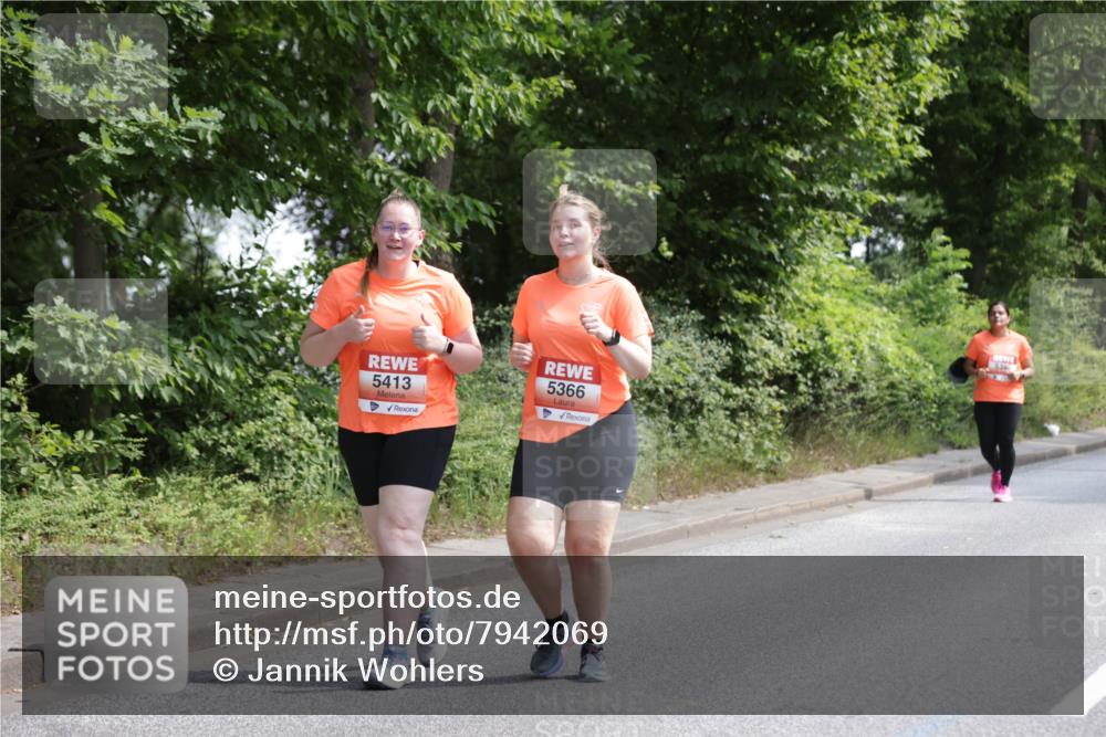 15.06.2025 - REWE Women's Run Jannik Wohlers http://msf.ph/oto/7942069 15.06.2025 10:15:48 Laufen 5413, 5366, 5390 meine-sportfotos.de