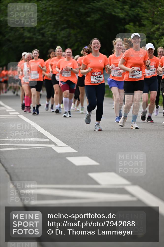 15.06.2025 - REWE Women's Run Dr. Thomas Lammeyer http://msf.ph/oto/7942088 15.06.2025 09:21:31 Laufen 1075, 740, 10064, 10110, 10742, 0463 meine-sportfotos.de