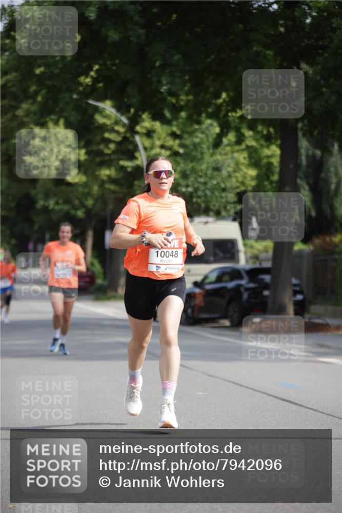 15.06.2025 - REWE Women's Run Jannik Wohlers http://msf.ph/oto/7942096 15.06.2025 08:46:35 Laufen 10048 meine-sportfotos.de