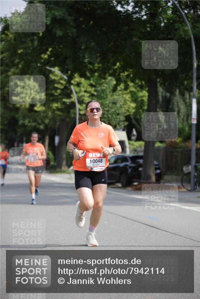 15.06.2025 - REWE Women's Run Jannik Wohlers http://msf.ph/oto/7942114 15.06.2025 08:46:36 Laufen 10048 meine-sportfotos.de