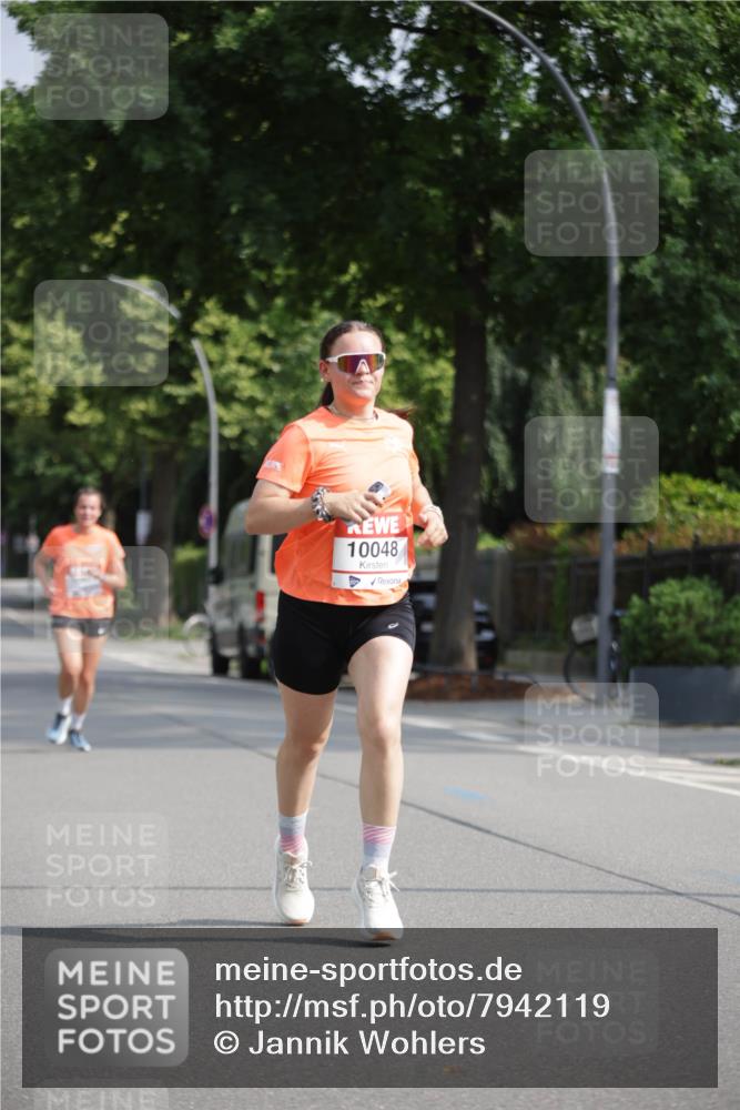 15.06.2025 - REWE Women's Run Jannik Wohlers http://msf.ph/oto/7942119 15.06.2025 08:46:36 Laufen 10048 meine-sportfotos.de